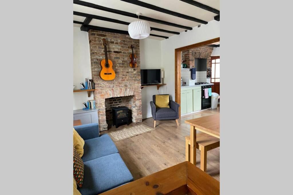 200 Year Old Large Townhouse With Sea Views Villa Scarborough Exterior photo